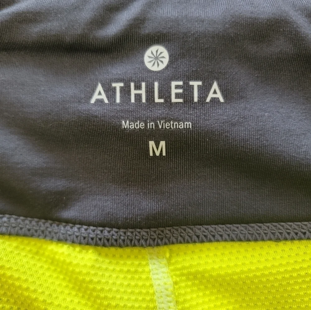 Athleta Dark Gray Runaround Skort Size Medium Golf Tennis Pickleball